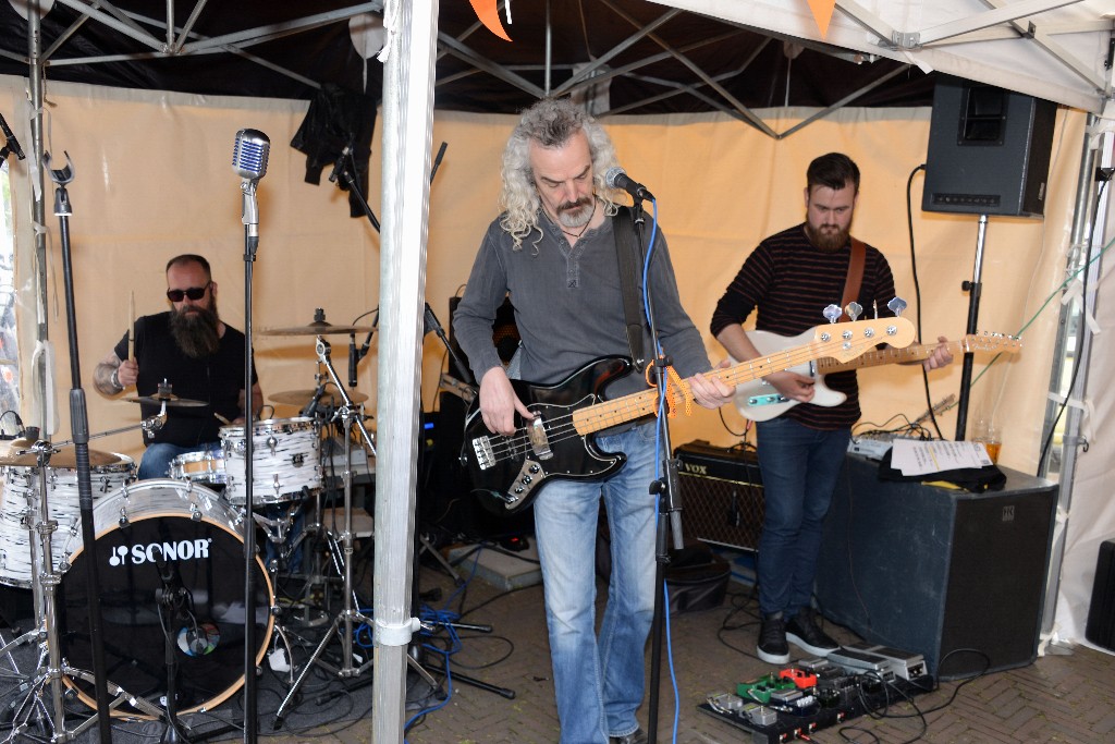 ../Images/Roved bij cafe De Punt Koningsdag 2017 046.jpg